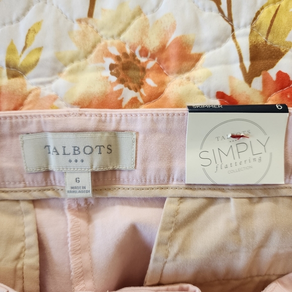 NWT Talbots Pale Pink Button Ankles Capri Pants Size 6 - Picture 9 of 14